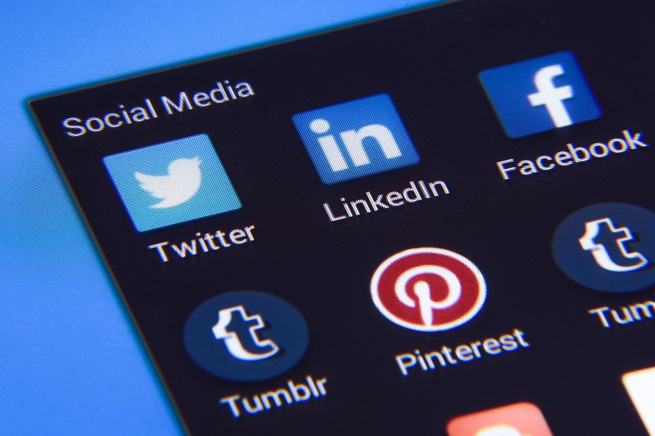 Facebook & Instagram Ads